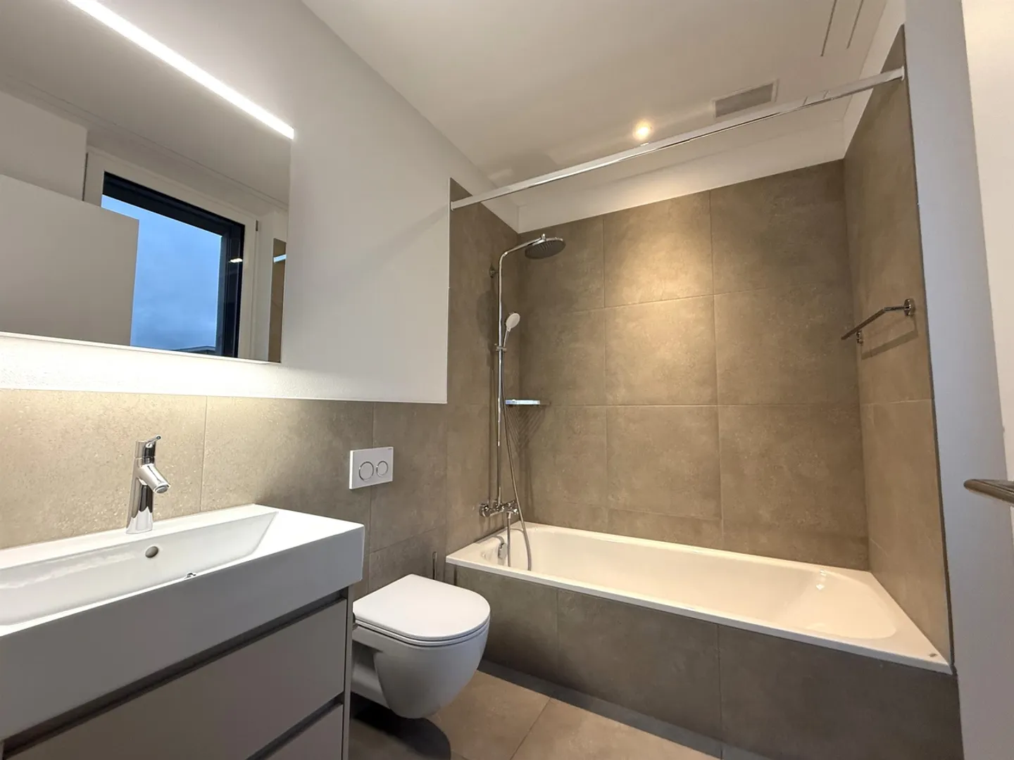 Moderne 3.5 Zimmer Wohnung - Foto 7 von 9