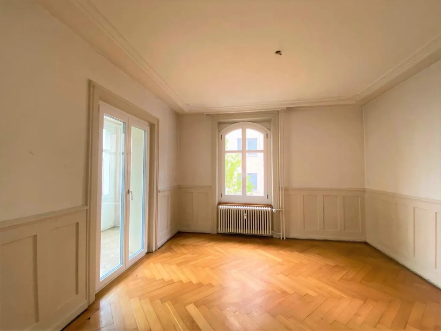Beautiful 5-room apartment near three Weieren - Photo 2 of 6