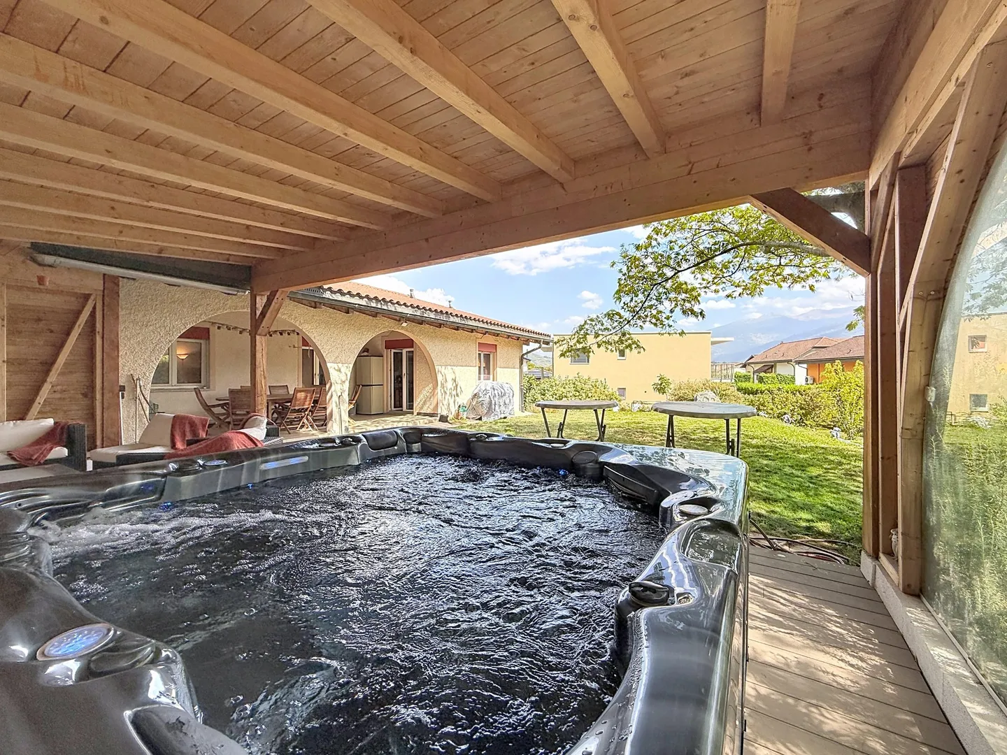 Geräumige Familienvilla in Vétroz - Foto 1 von 10