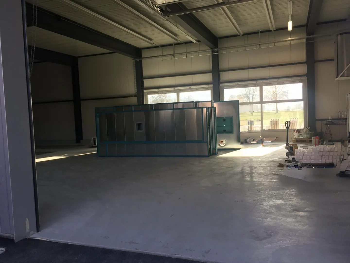 Commercial Building in Wegen - Photo 11 of 14