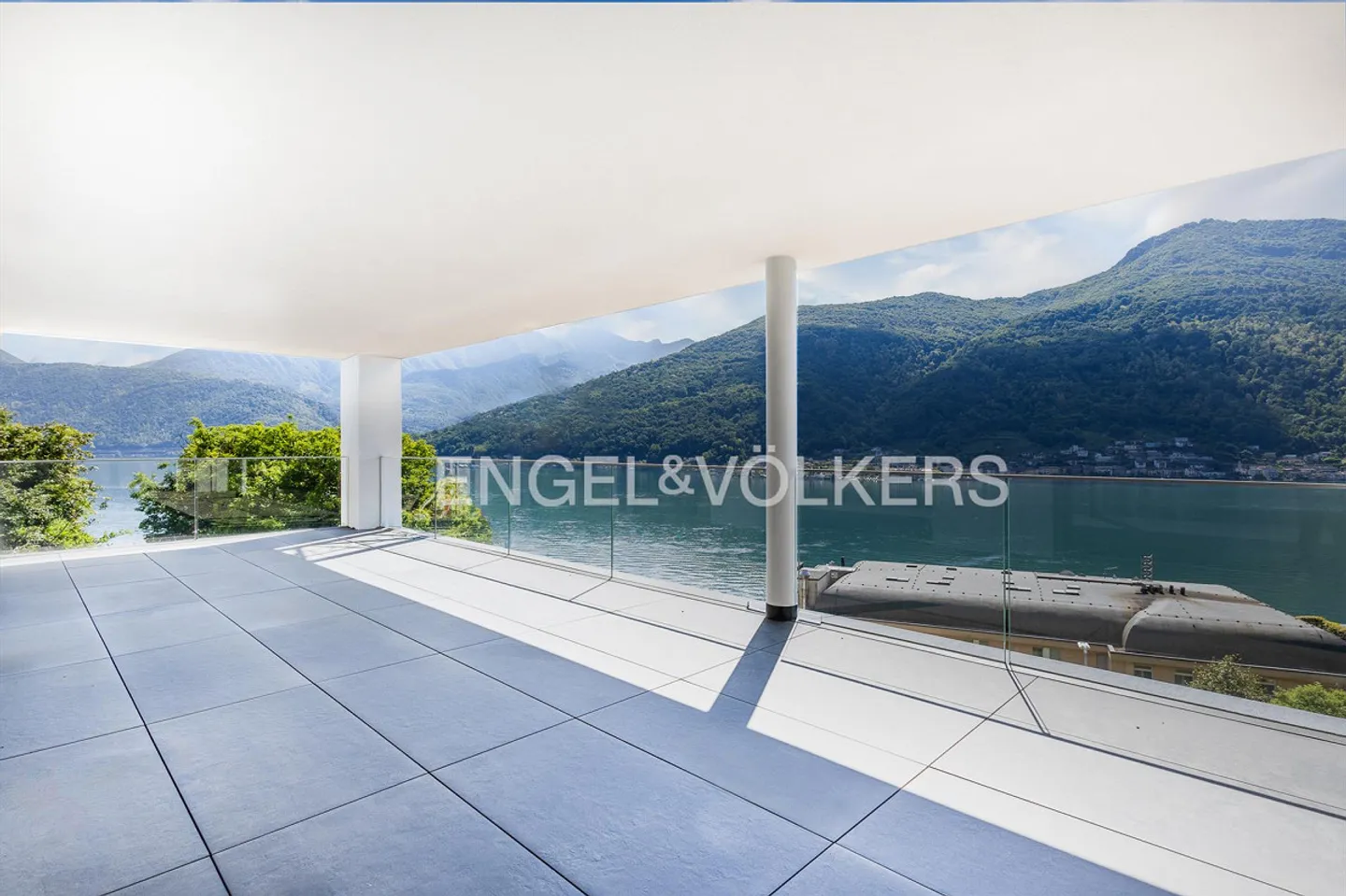 Proprietà prestigiosa con vista lago a Vico Morcote - Foto 2 di 15