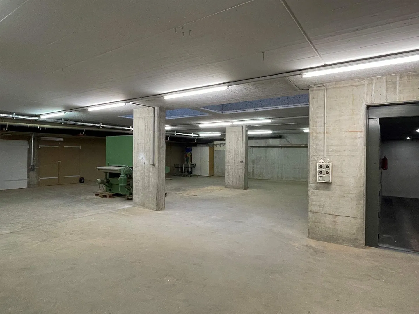 Werkstatt Büro Raum - Foto 7 von 13