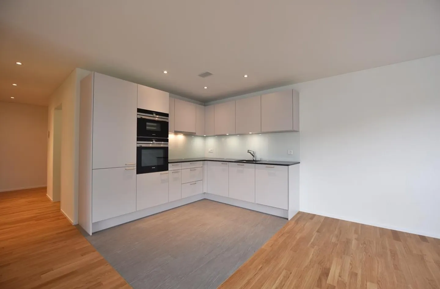 Moderne Wohnung im Herzen von Schmerikon - Foto 1 von 8