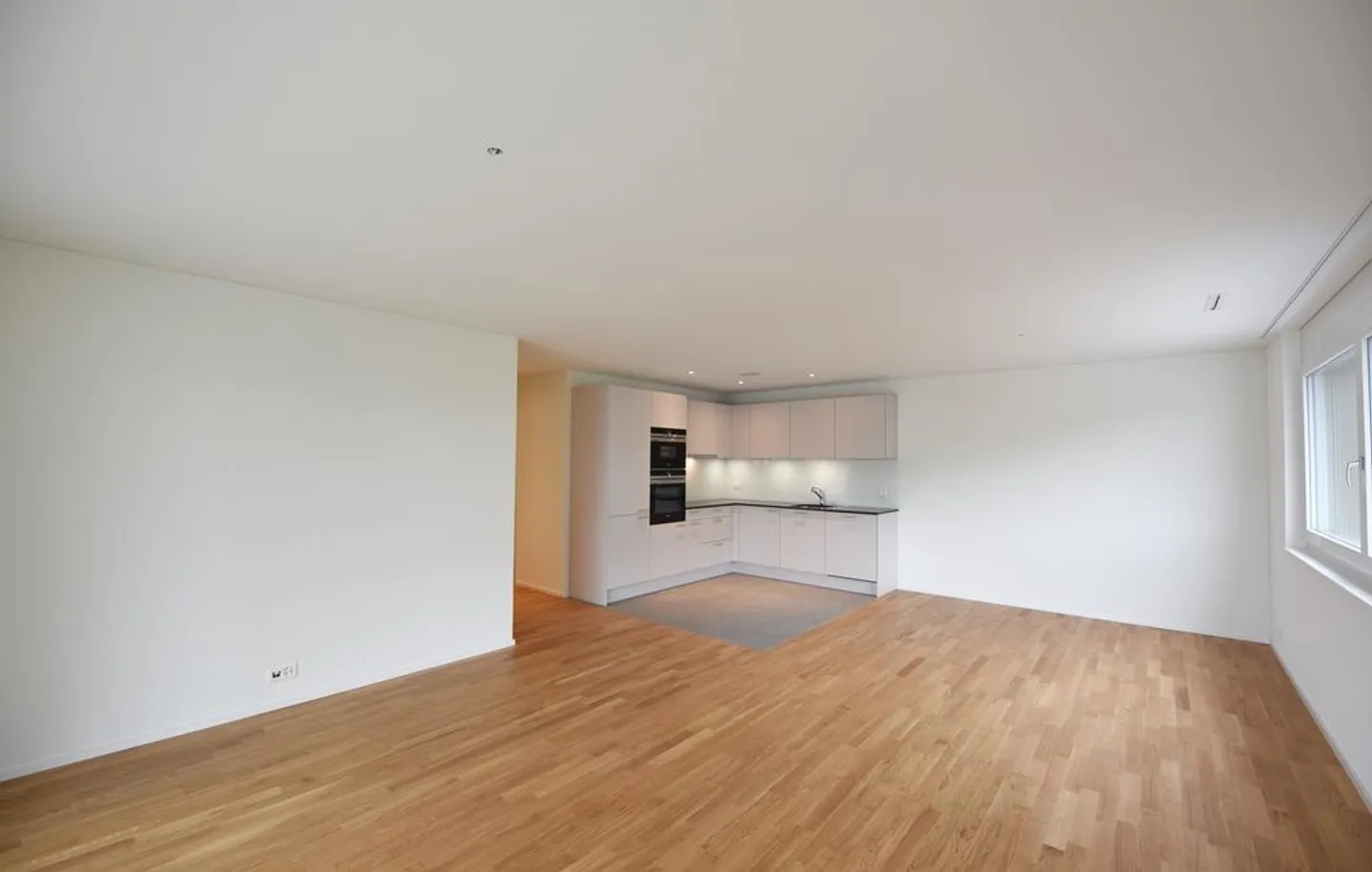 Moderne Wohnung im Herzen von Schmerikon - Foto 2 von 8