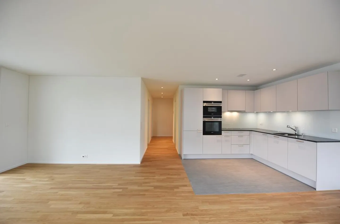 Moderne Wohnung im Herzen von Schmerikon - Foto 3 von 8