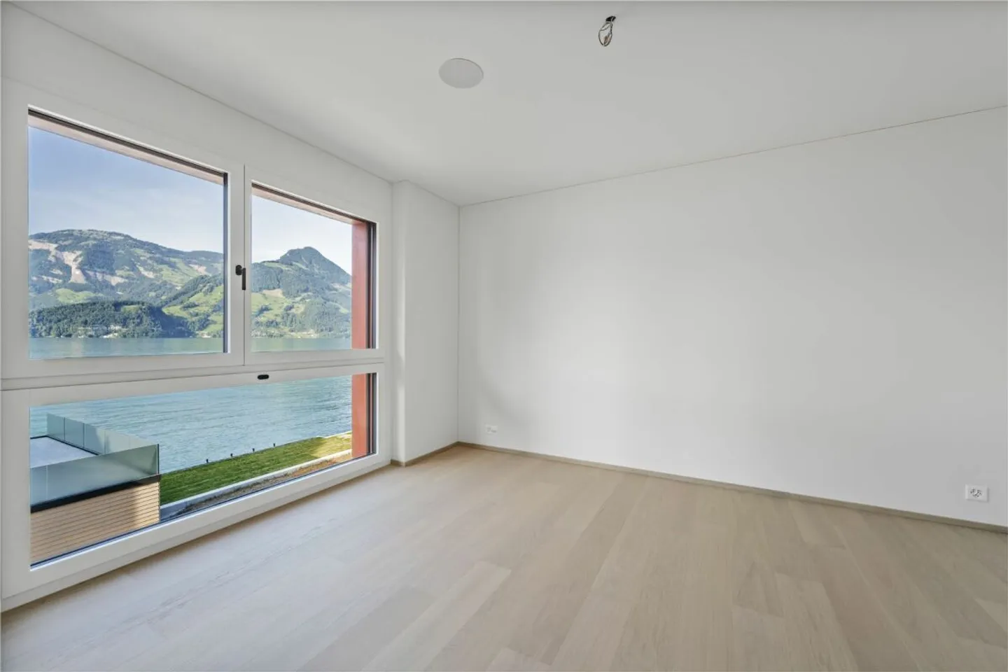 LAKEVIEW PRESTIGE - Photo 9 of 32