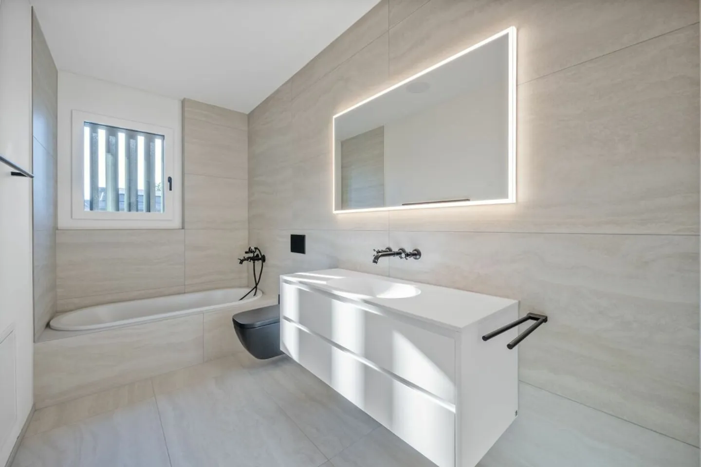LAKEVIEW PRESTIGE - Photo 14 of 32