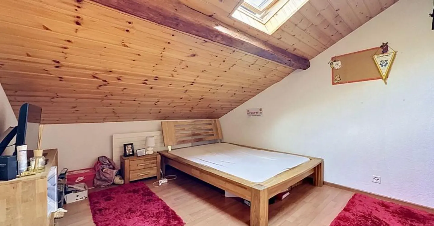 Dorfhaus mit zwei Wohnungen und Scheune mit großem Potenzial - Foto 9 von 12
