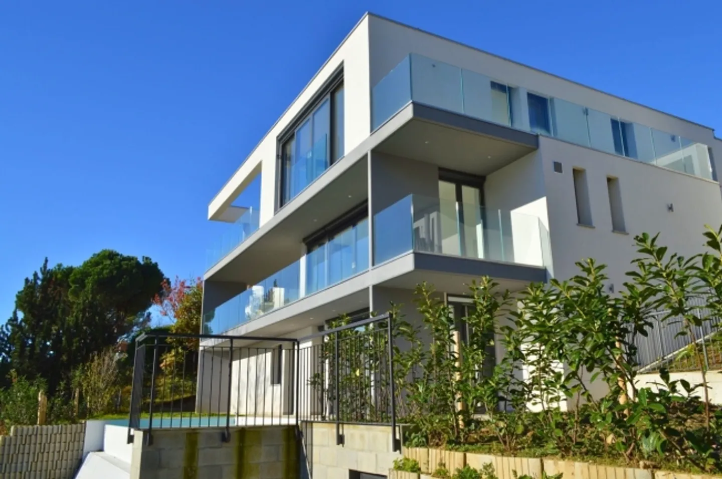 Spacious apartment in a convenient location - Photo 5 of 15