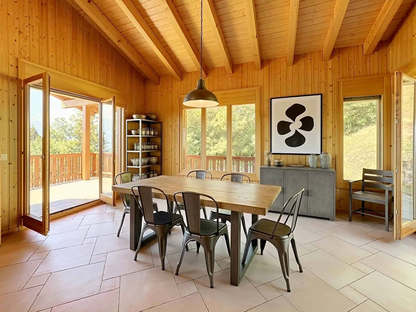 Charming Chalet with Stunning Views - Photo 4 of 8