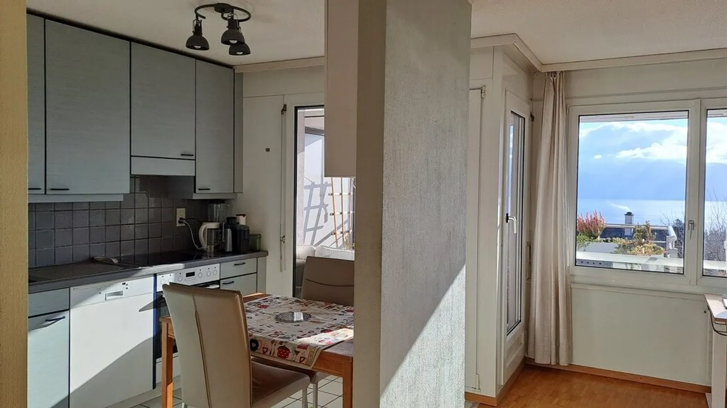 Bel appartamento di 2 stanze in un quartiere vicino alla natura - Foto 2 di 7