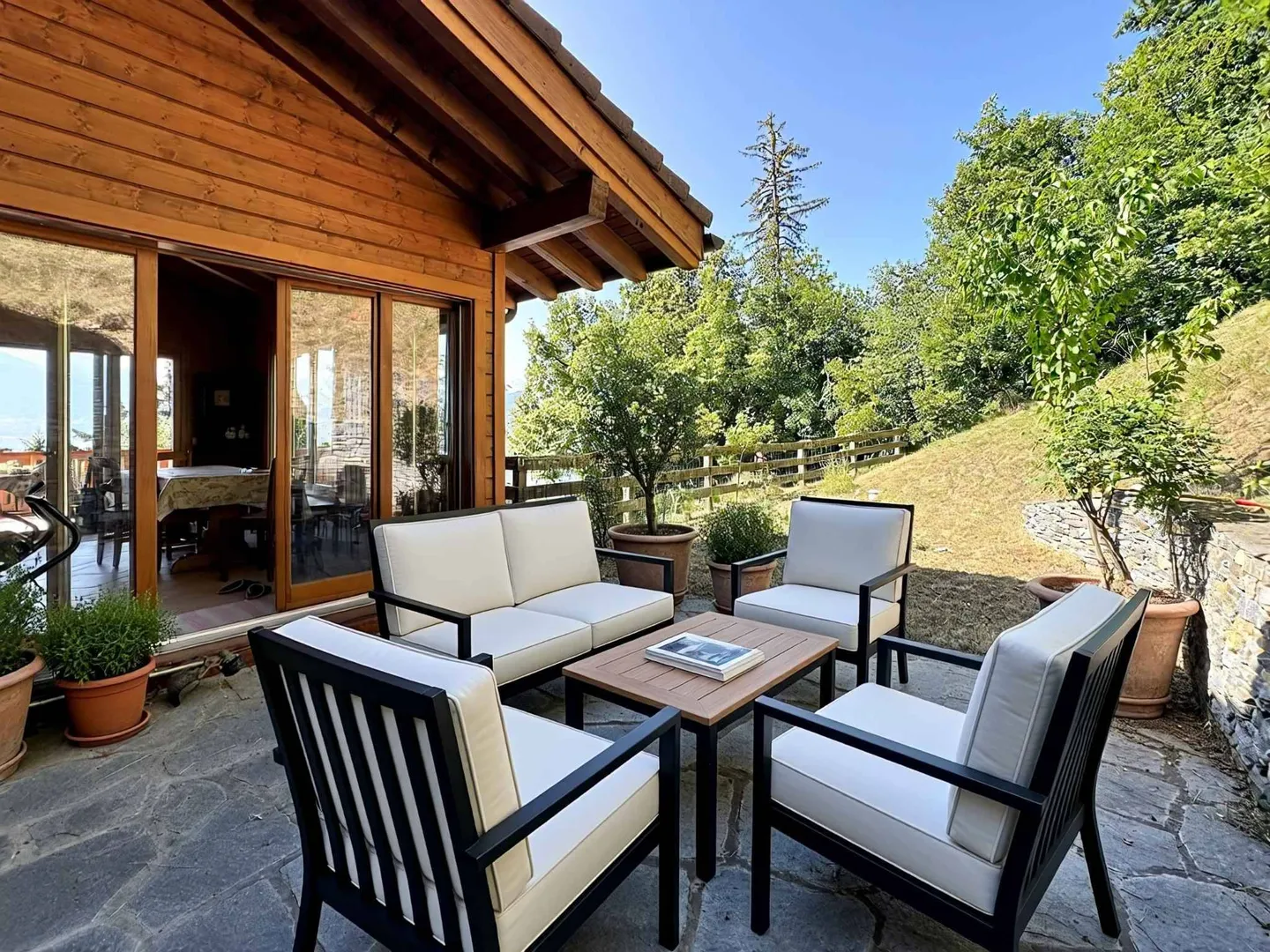 Charming Chalet with Stunning Views - Photo 8 of 8