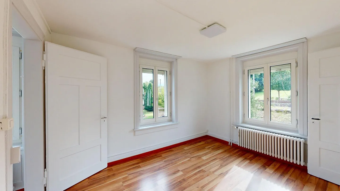 Appartement élégant dans un ancien bâtiment - Photo 5 sur 6
