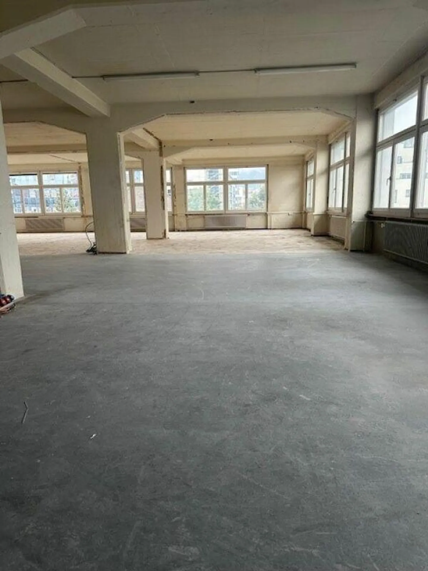 Gewerberäumlichkeiten im Rohbau - Foto 3 von 5