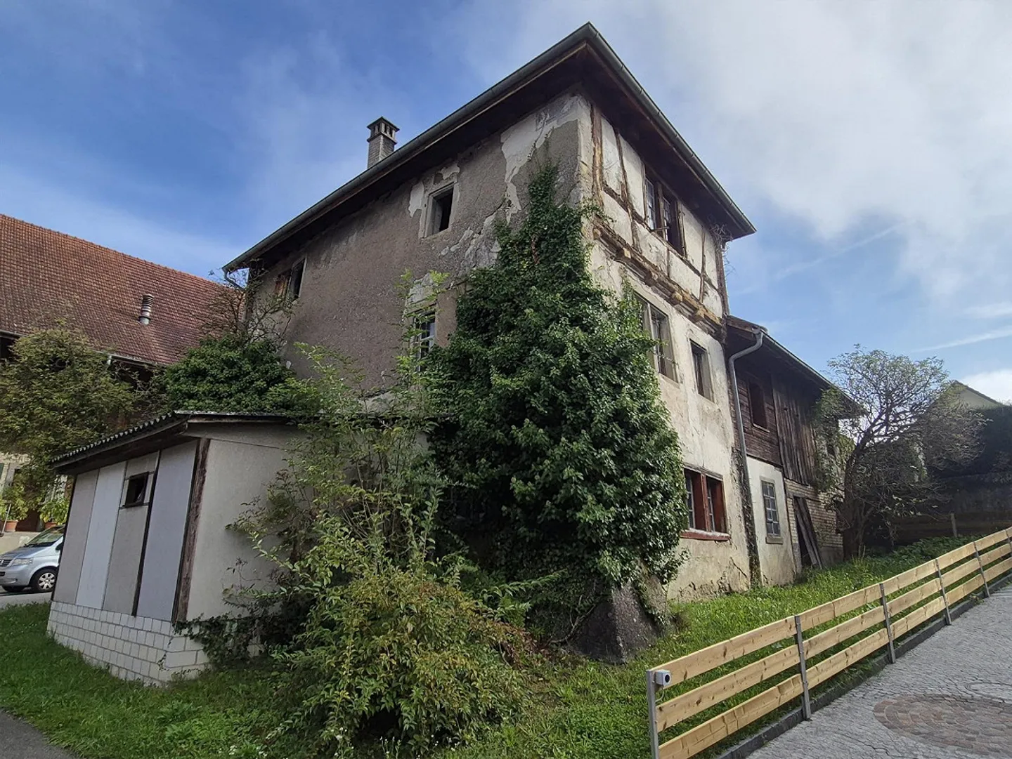 Listed property with great potential - Photo 6 of 16