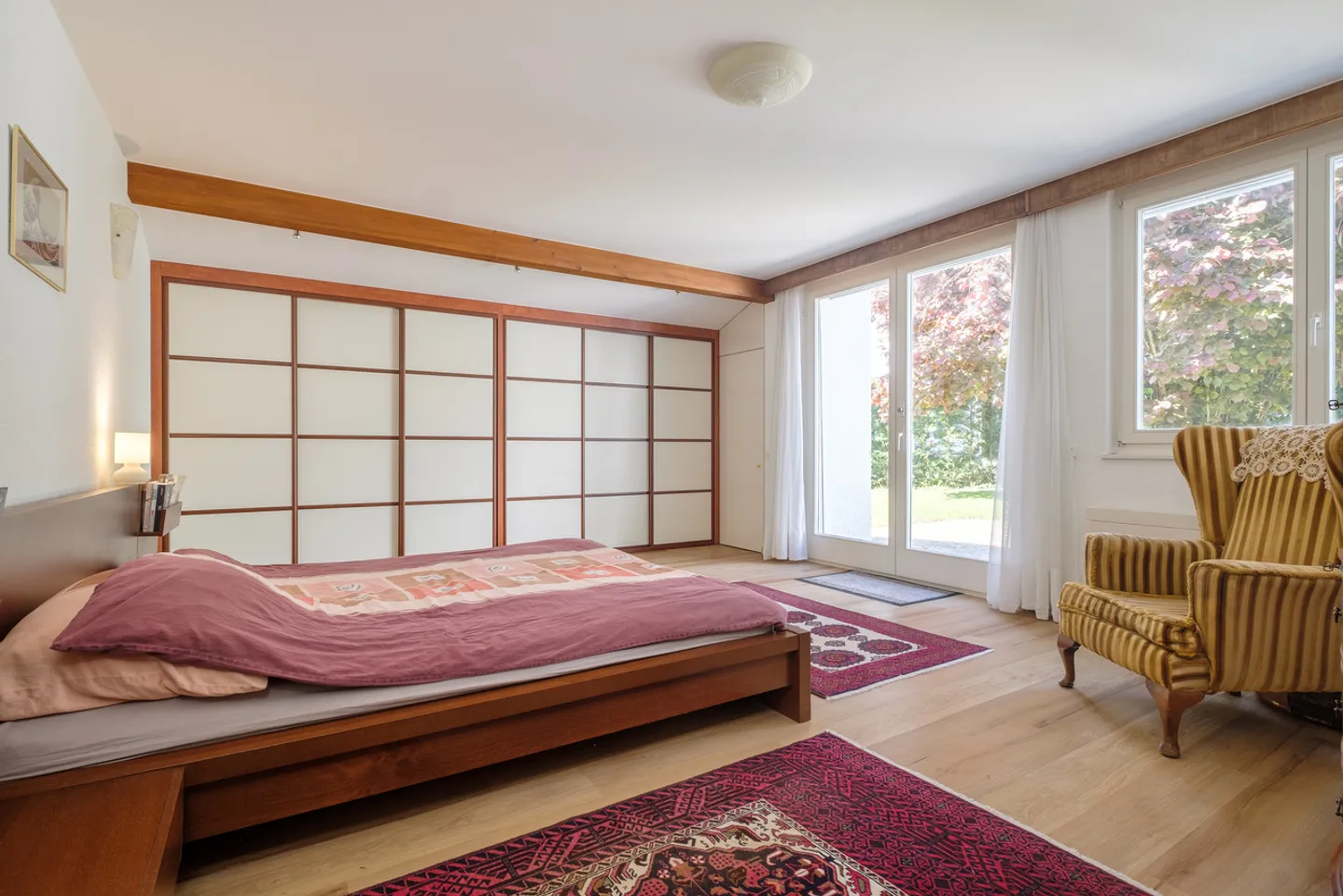Privileged living environment for this family property in Gingins - Photo 8 of 16