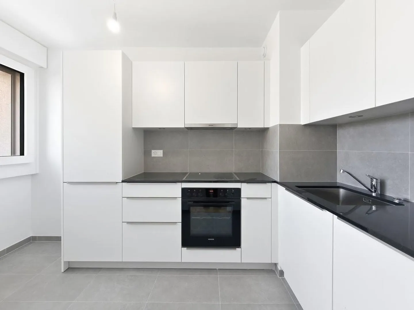 Bright apartment in Thônex - Geneva Countryside - Photo 4 of 10