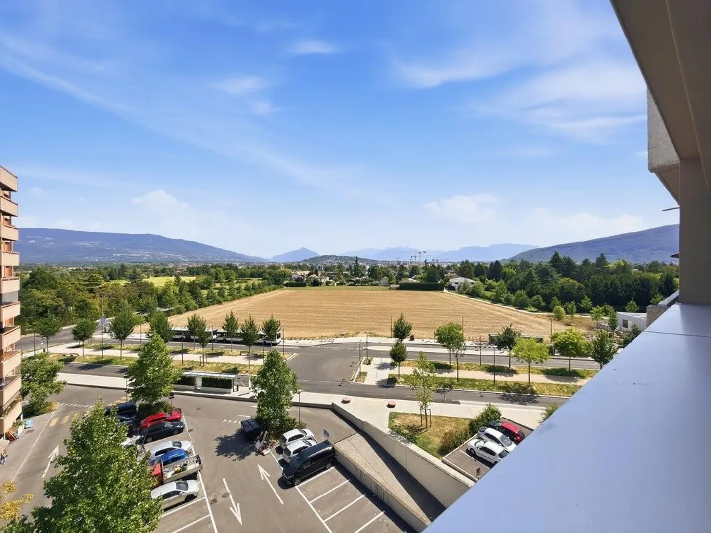 Bright apartment in Thônex - Geneva Countryside - Photo 9 of 10