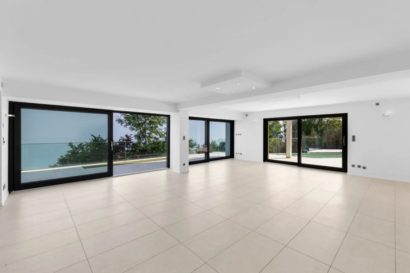 Villa Eccezionale con Vista Panoramica su Chardonne - Foto 10 di 13