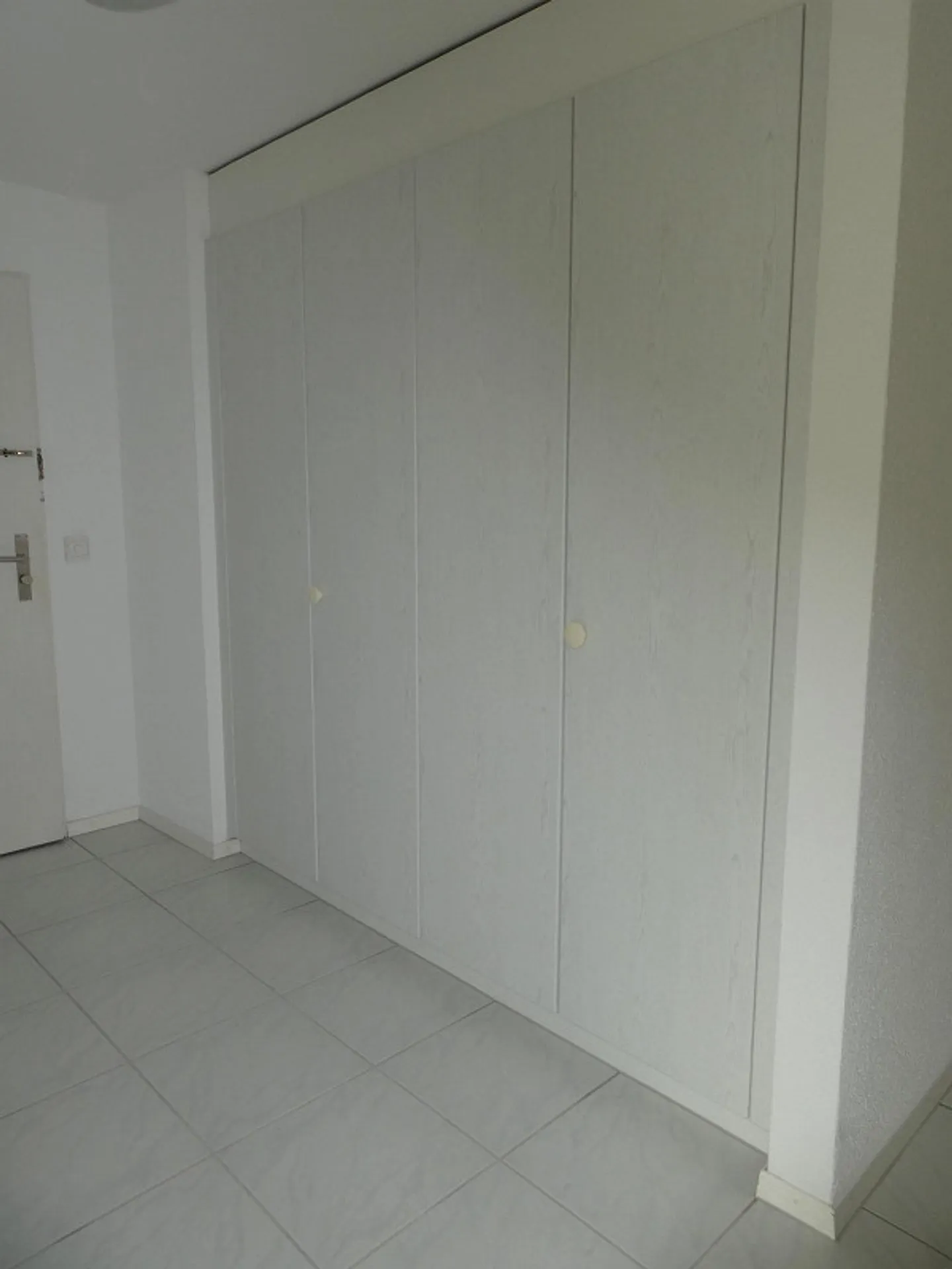 Appartement 4.5 pièces dans un emplacement central et calme à Reinach - Photo 7 sur 18