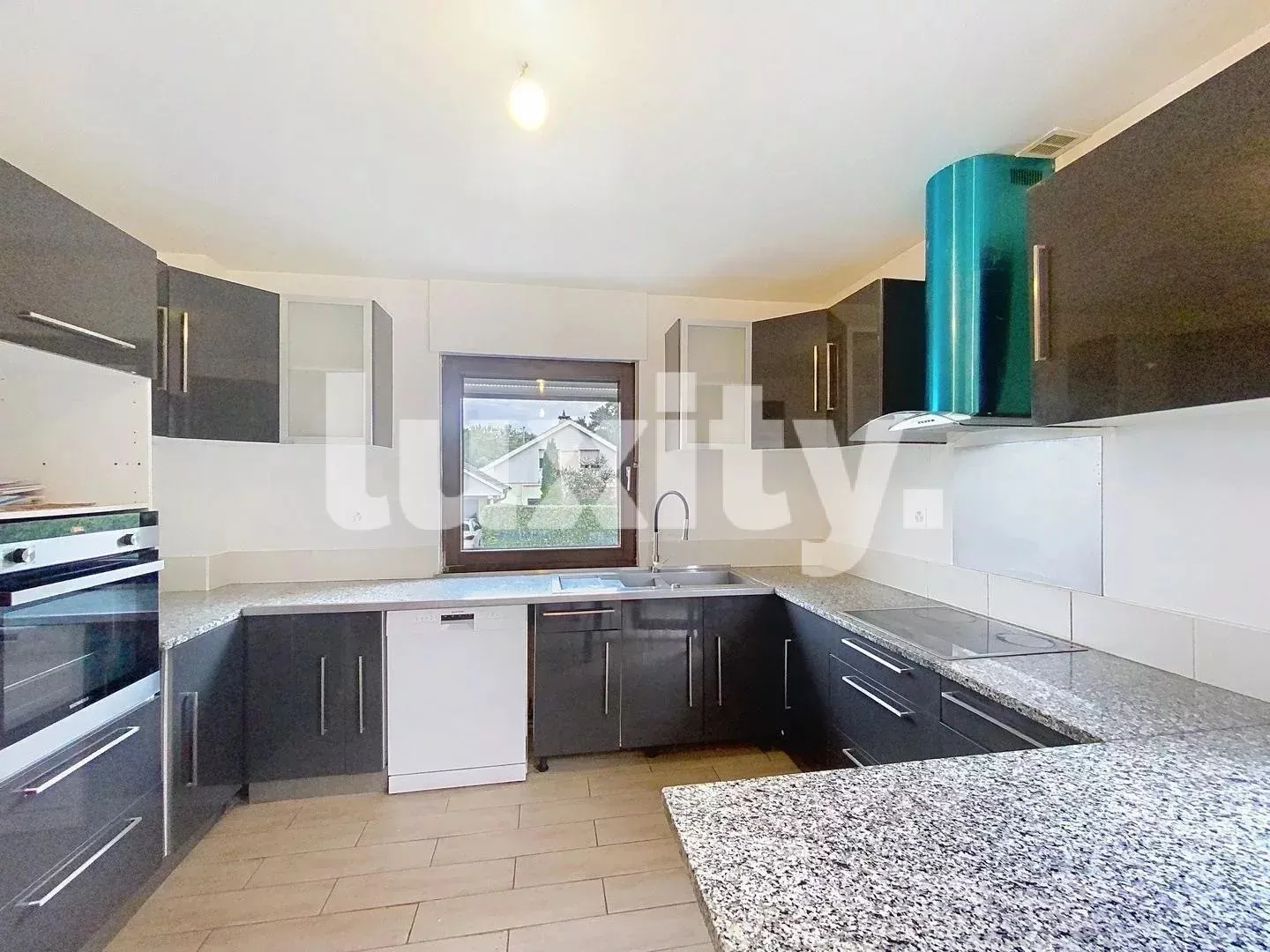 Geräumiges Haus mit separater Wohnung - Genthod - Foto 3 von 6