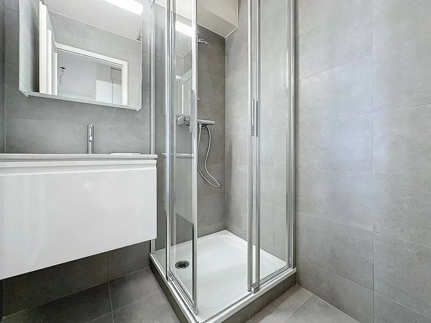 6-room apartment - Photo 6 of 7