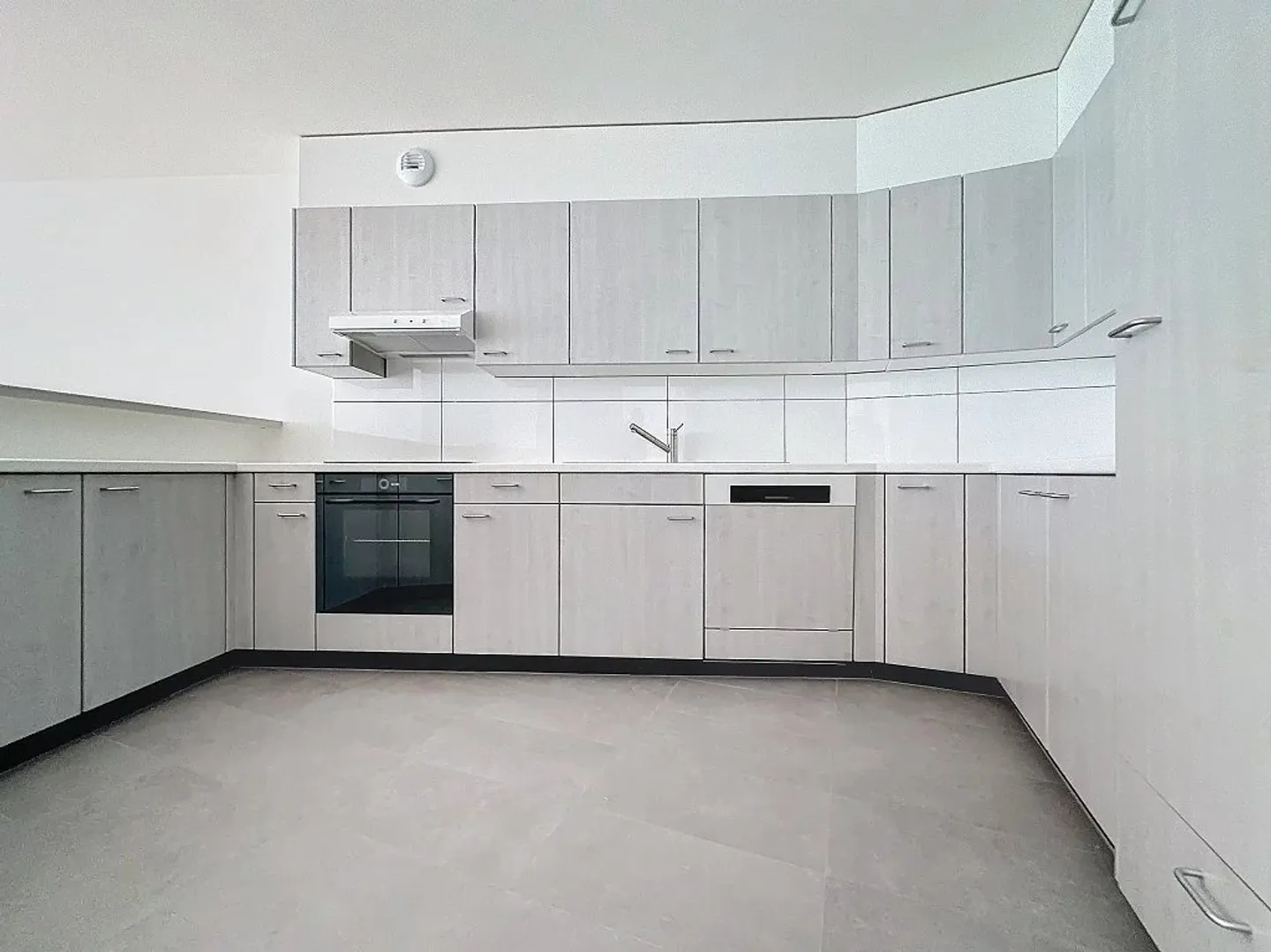 6-room apartment - Photo 3 of 7