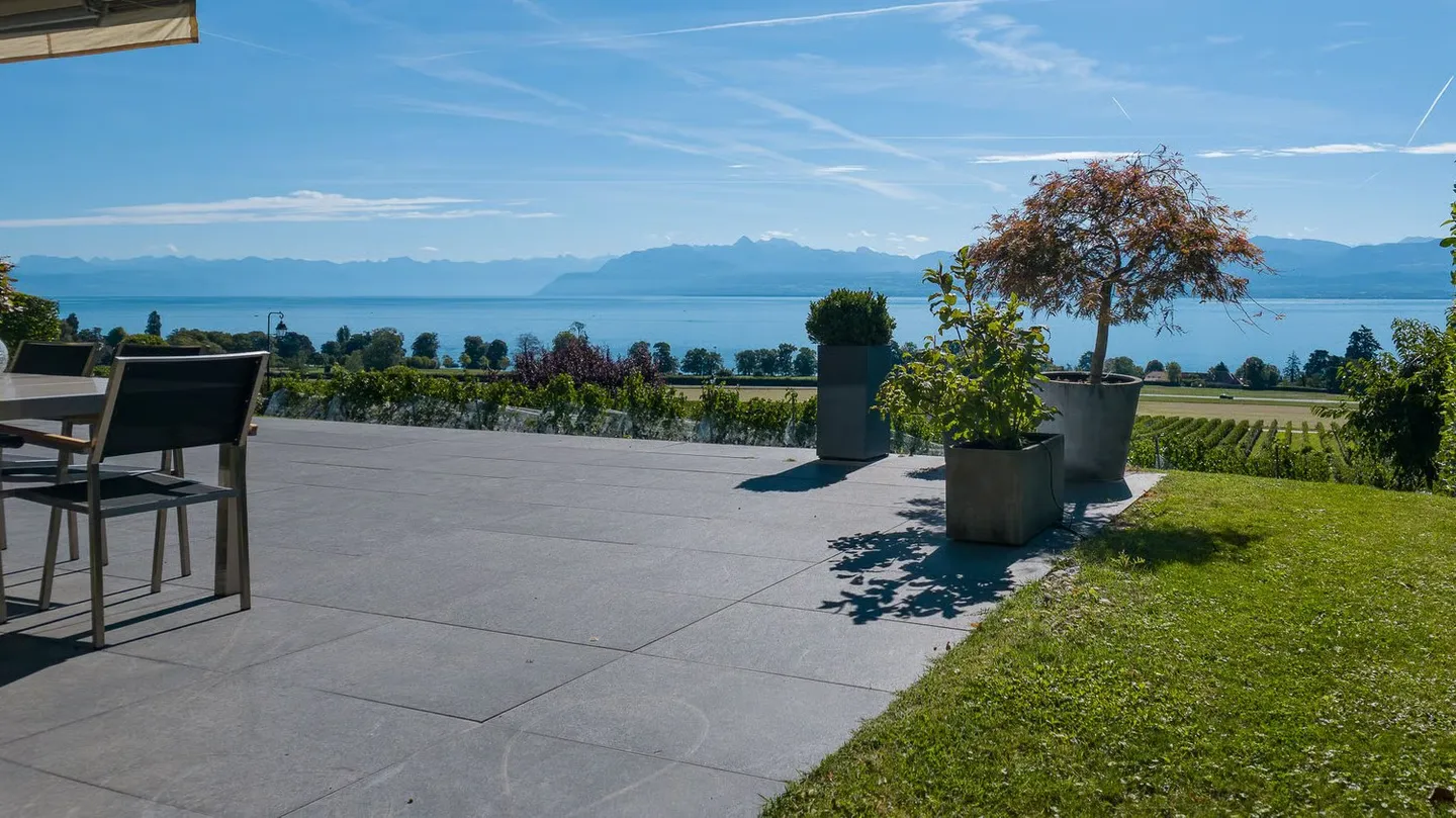 Incantevole appartamento di 3,5 locali a Bursinel con vista panoramica - Foto 3 di 15