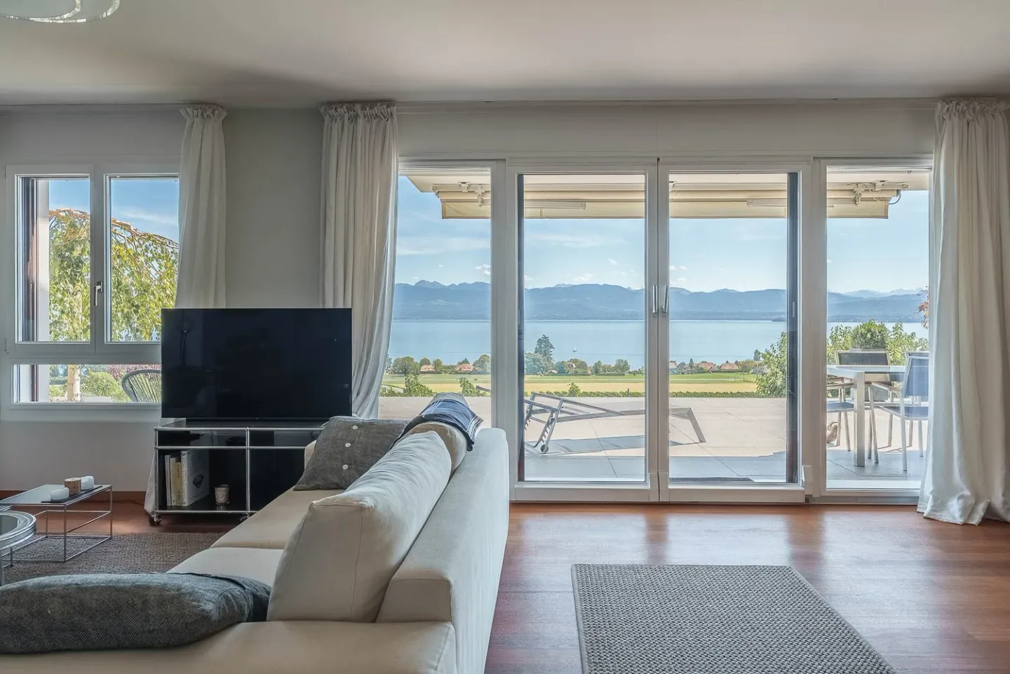 Incantevole appartamento di 3,5 locali a Bursinel con vista panoramica - Foto 5 di 15