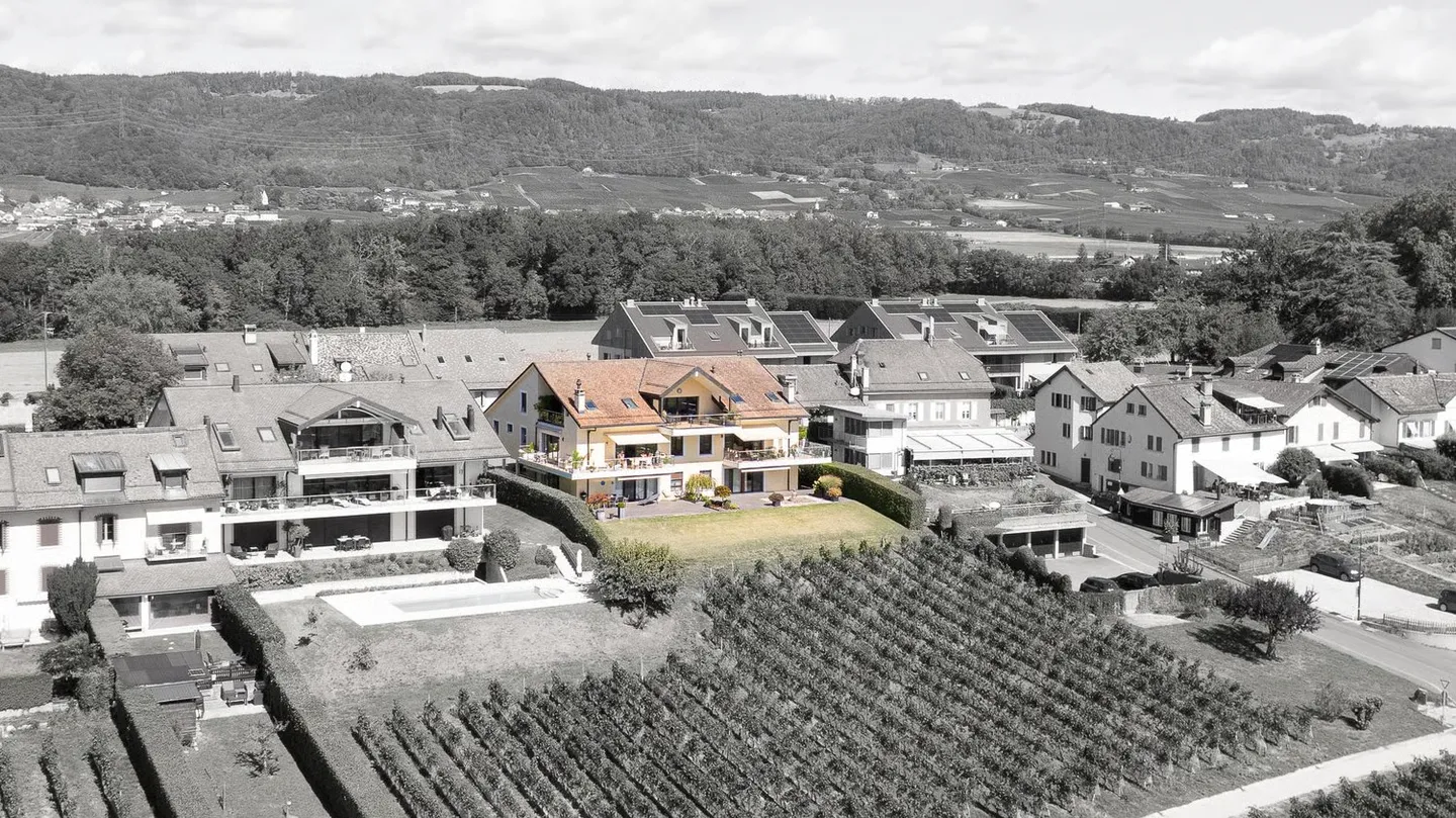 Incantevole appartamento di 3,5 locali a Bursinel con vista panoramica - Foto 12 di 15