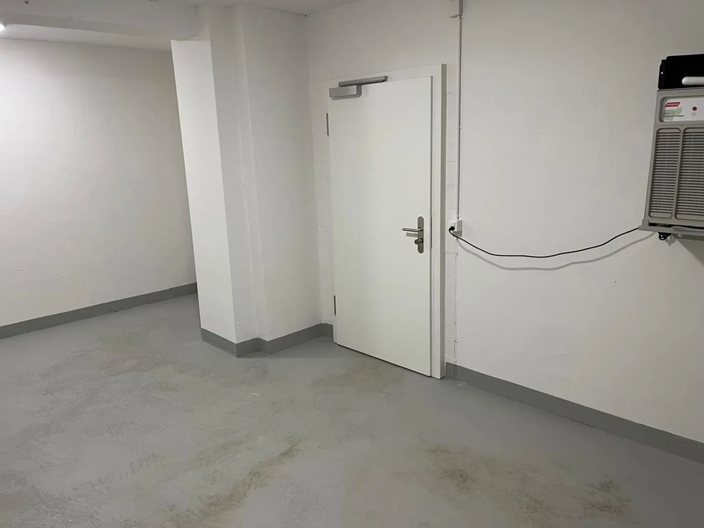 Espace de bricolage spacieux dans un excellent emplacement ! - Photo 5 sur 8