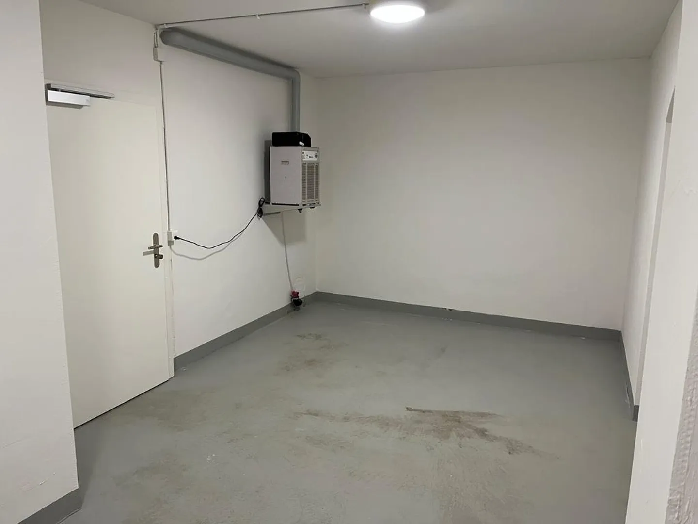 Espace de bricolage spacieux dans un excellent emplacement ! - Photo 6 sur 8