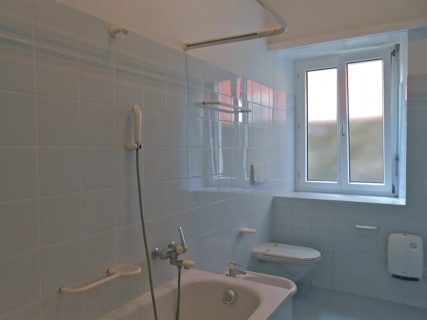 Appartement de 2,5 pièces dans une villa du début du XXe siècle - Photo 4 sur 5