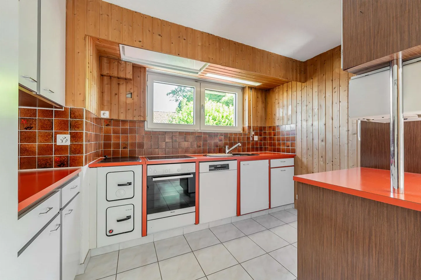 Free On-Site Viewing: November 6, 2025, 4:00 PM - 5:30 PM - Photo 5 of 13