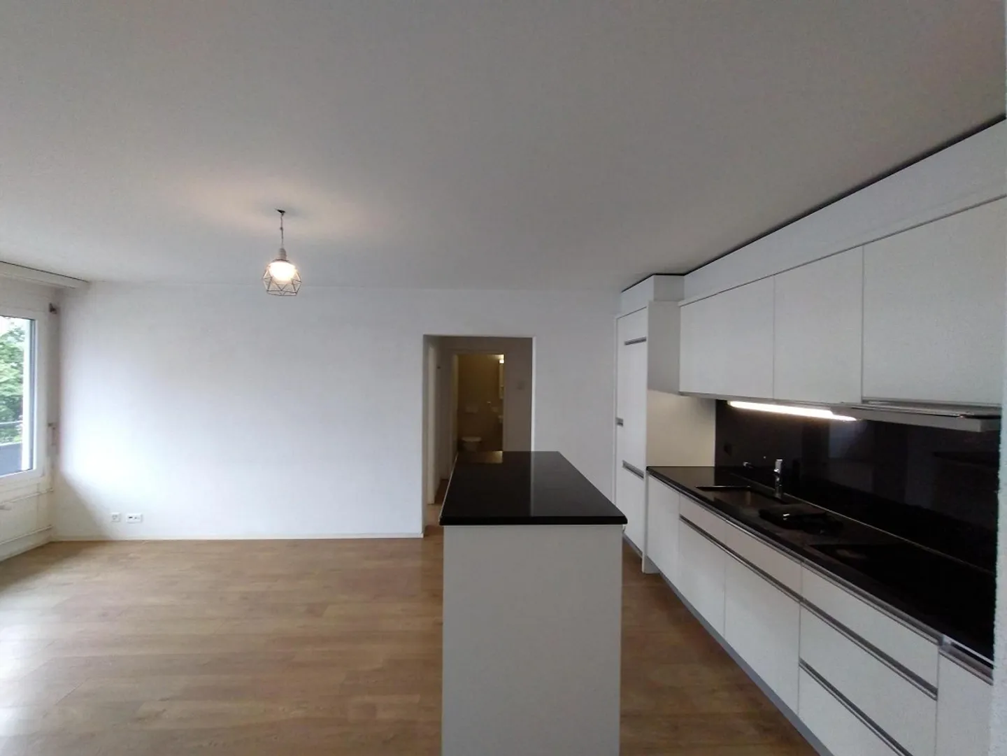 Central Apartment Seeks Tenants - Photo 4 of 10