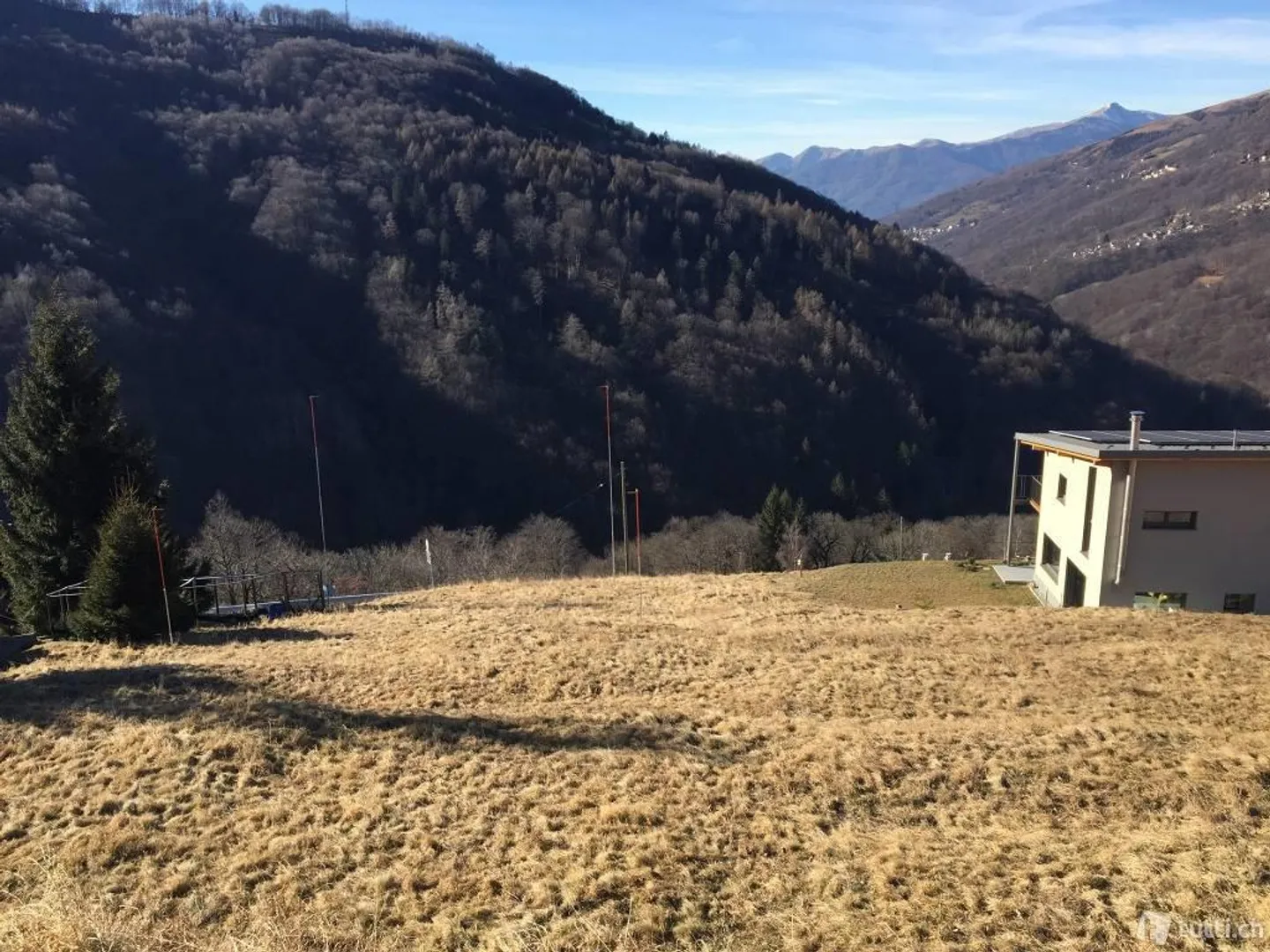 Vendesi - Terreno con licenza edilizia - Foto 2 di 4