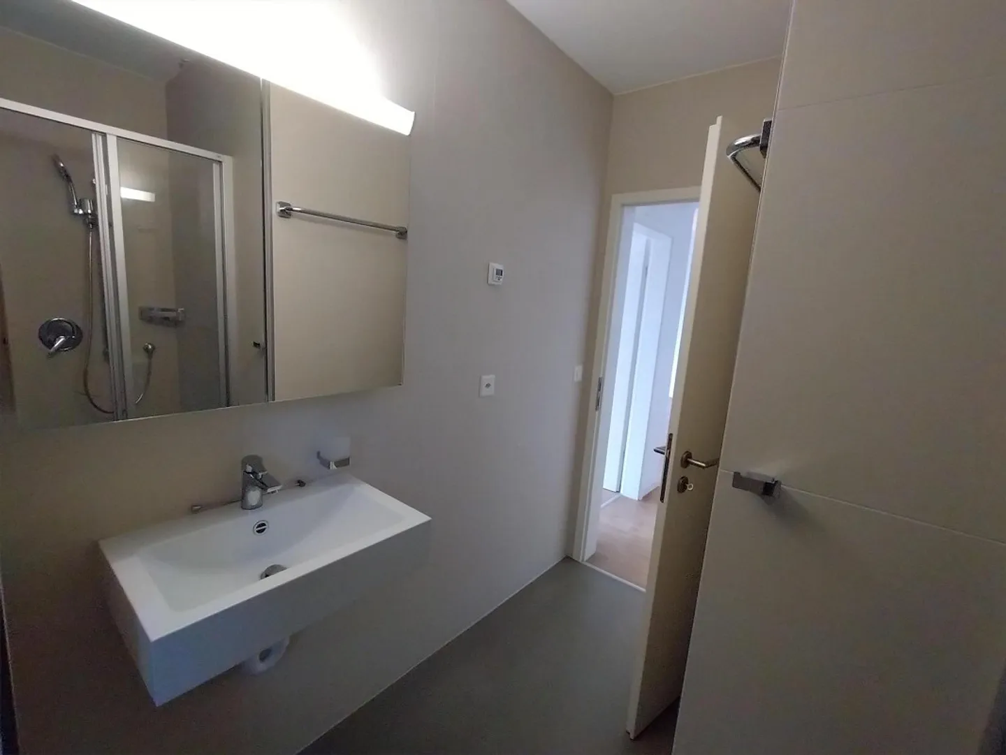 Central Apartment Seeks Tenants - Photo 9 of 10