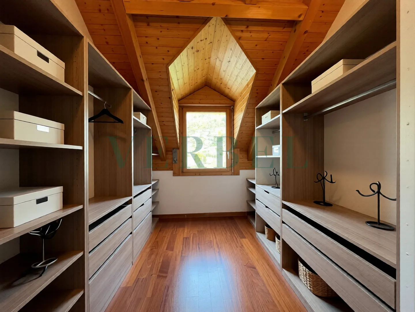 Beautiful 4.5-room apartment with a view of the lake and the Alps - Photo 9 of 9