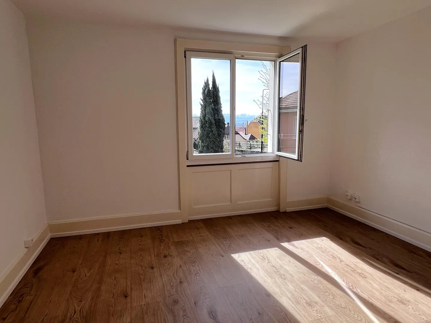 Apartment for rent - Photo 5 of 11