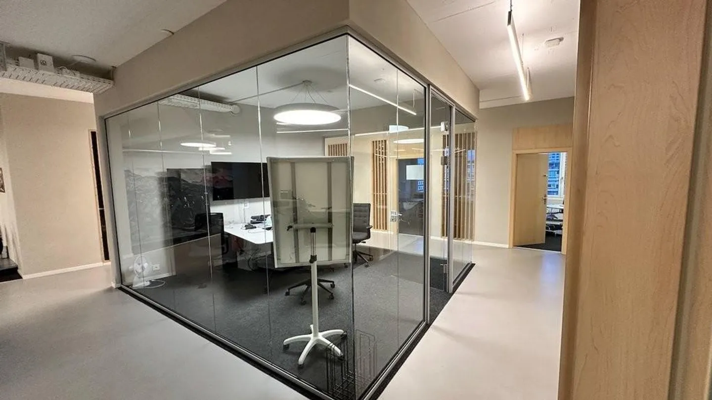 Versatile commercial space in a prime location! - Photo 4 of 6