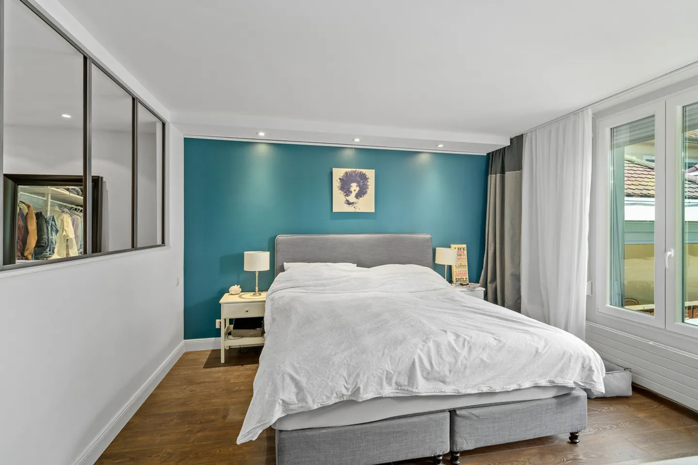Superb 4.5-room renovated apartment in Begnins - Photo 9 of 13