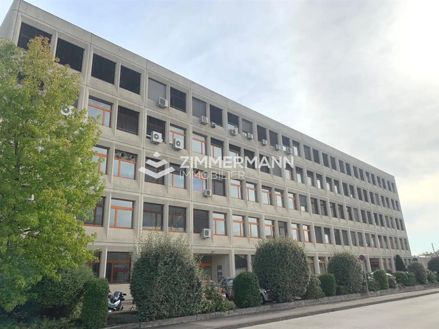 Außenparkplatz in Satigny - Foto 1 von 1
