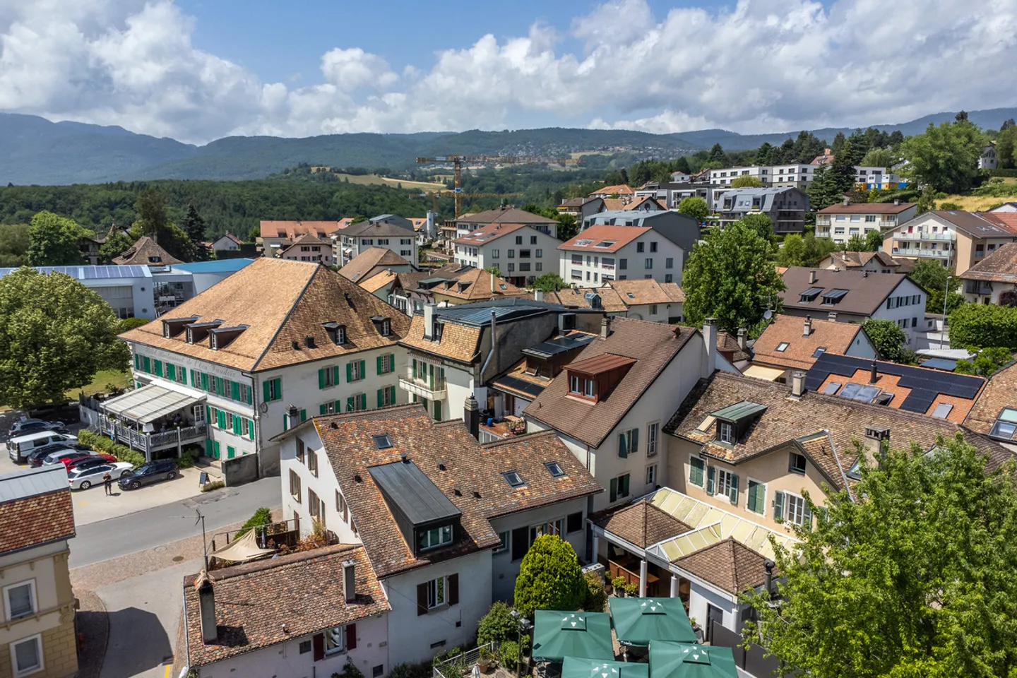 Superb 4.5-room renovated apartment in Begnins - Photo 13 of 13