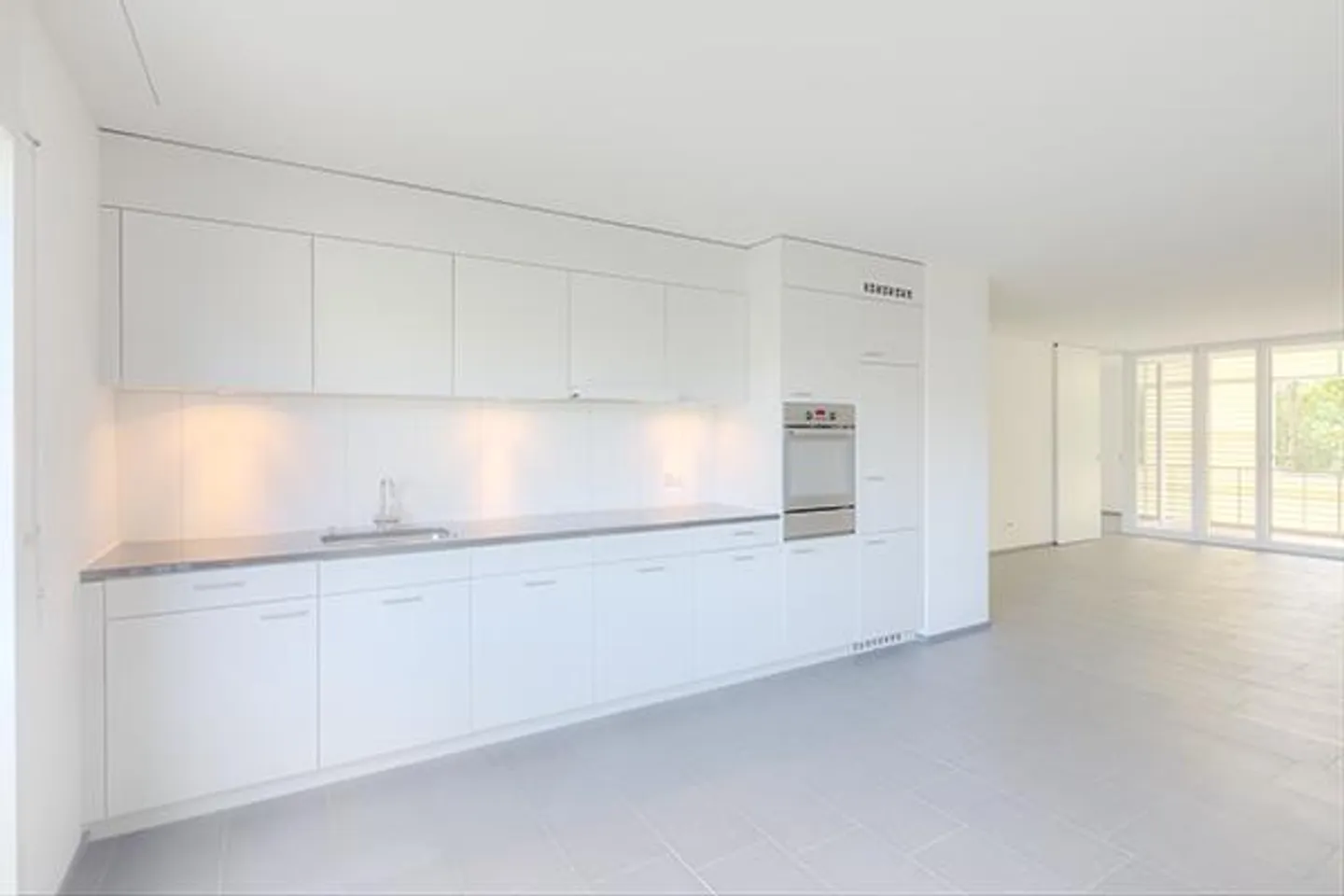 Modernes Apartment mit Loggia - Foto 5 von 8