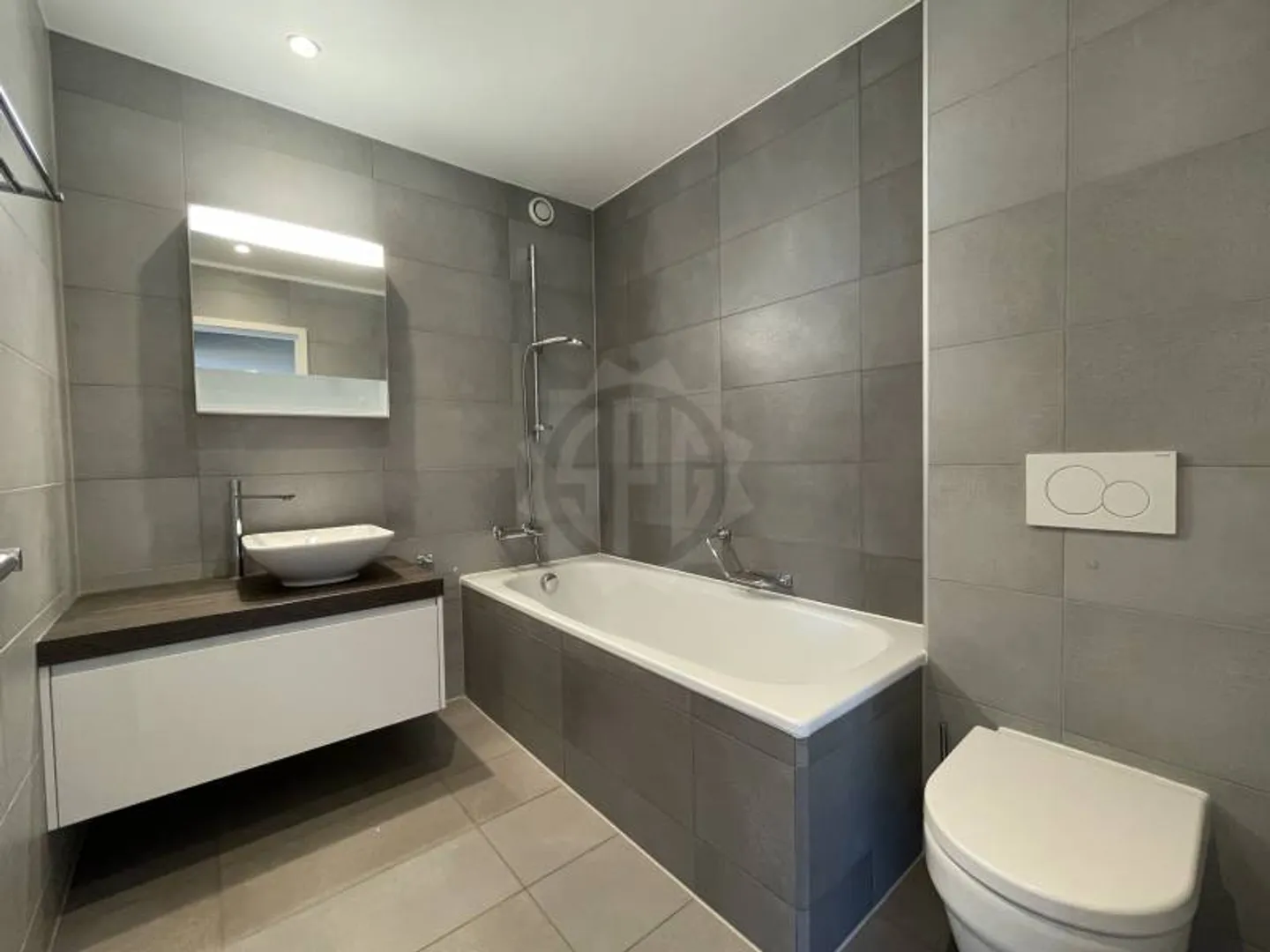 Bel Appartement Attique à Gilly - Photo 5 sur 5