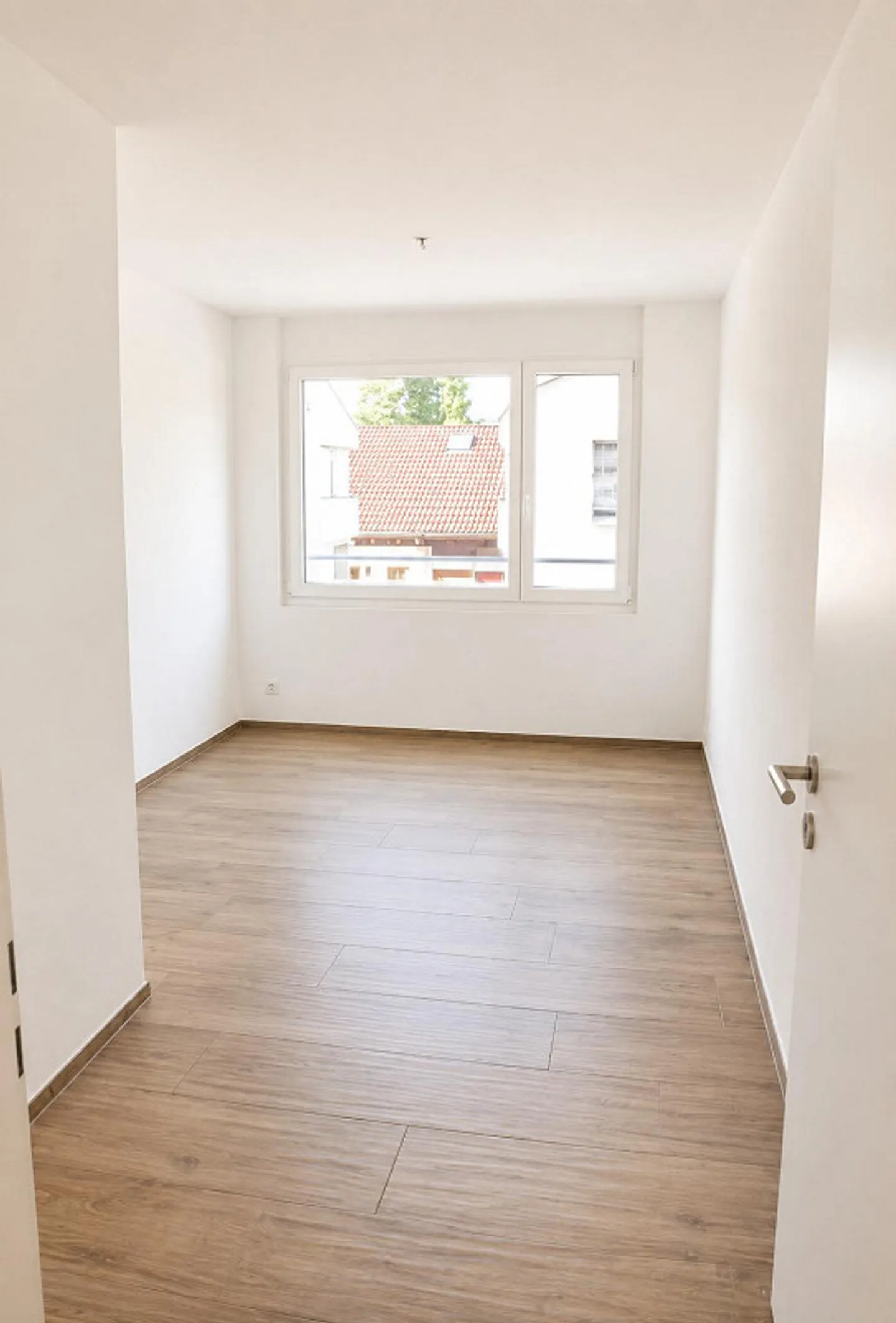 Modern 4.5-room apartment in a central location in Seon - Photo 5 of 8