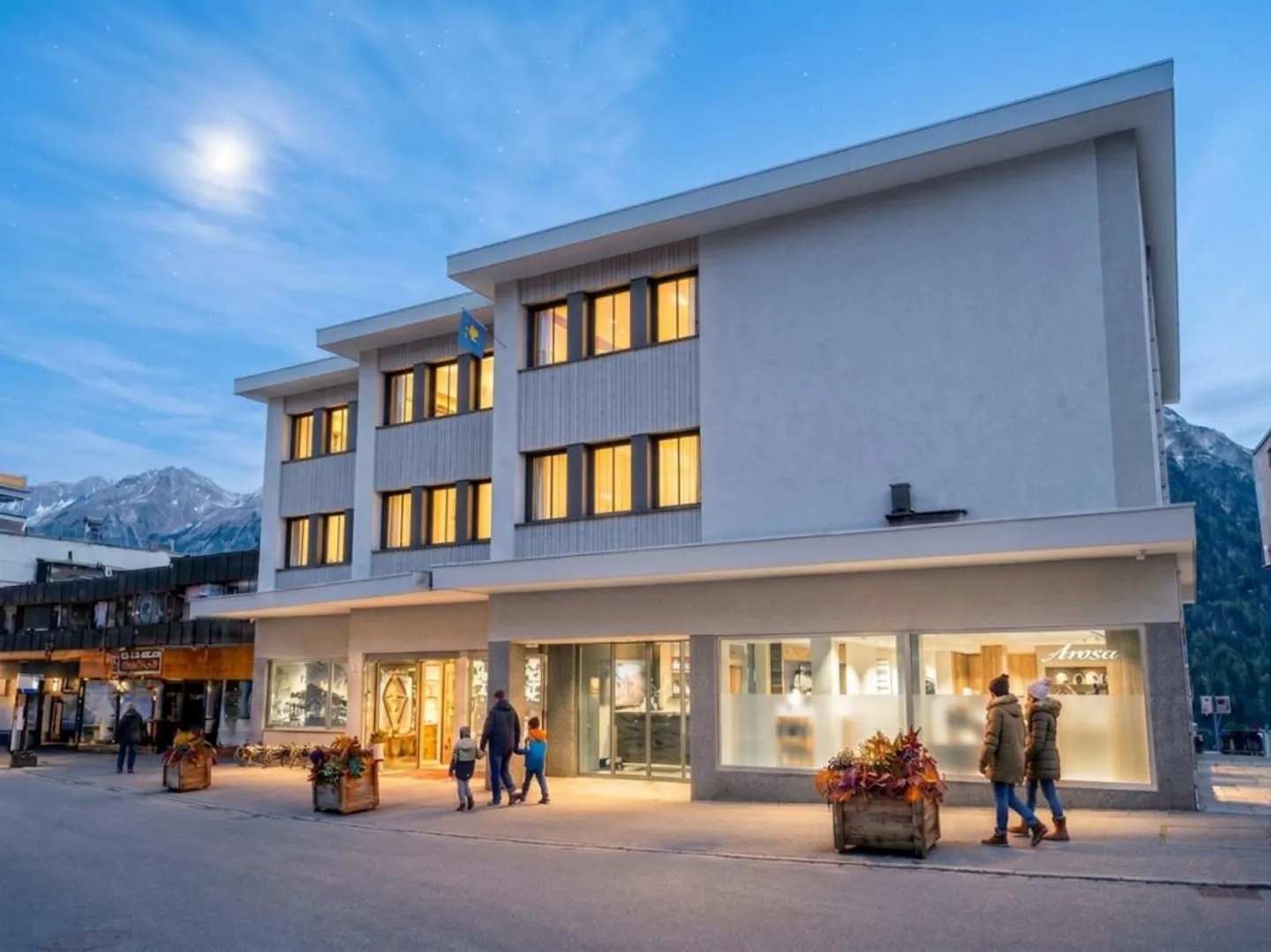 Moderne und zentral gelegene 3.5-Zimmer-Wohnung, in Arosa (Zweitwoh... - Photo 1 of 8