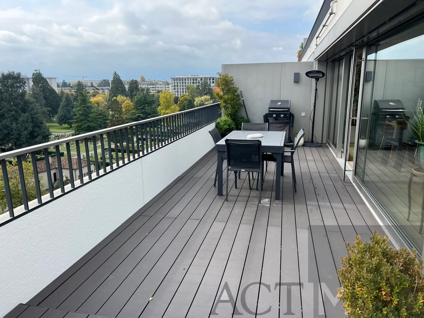 Magnifique appartement de 5 pièces avec terrasse - Photo 13 sur 13
