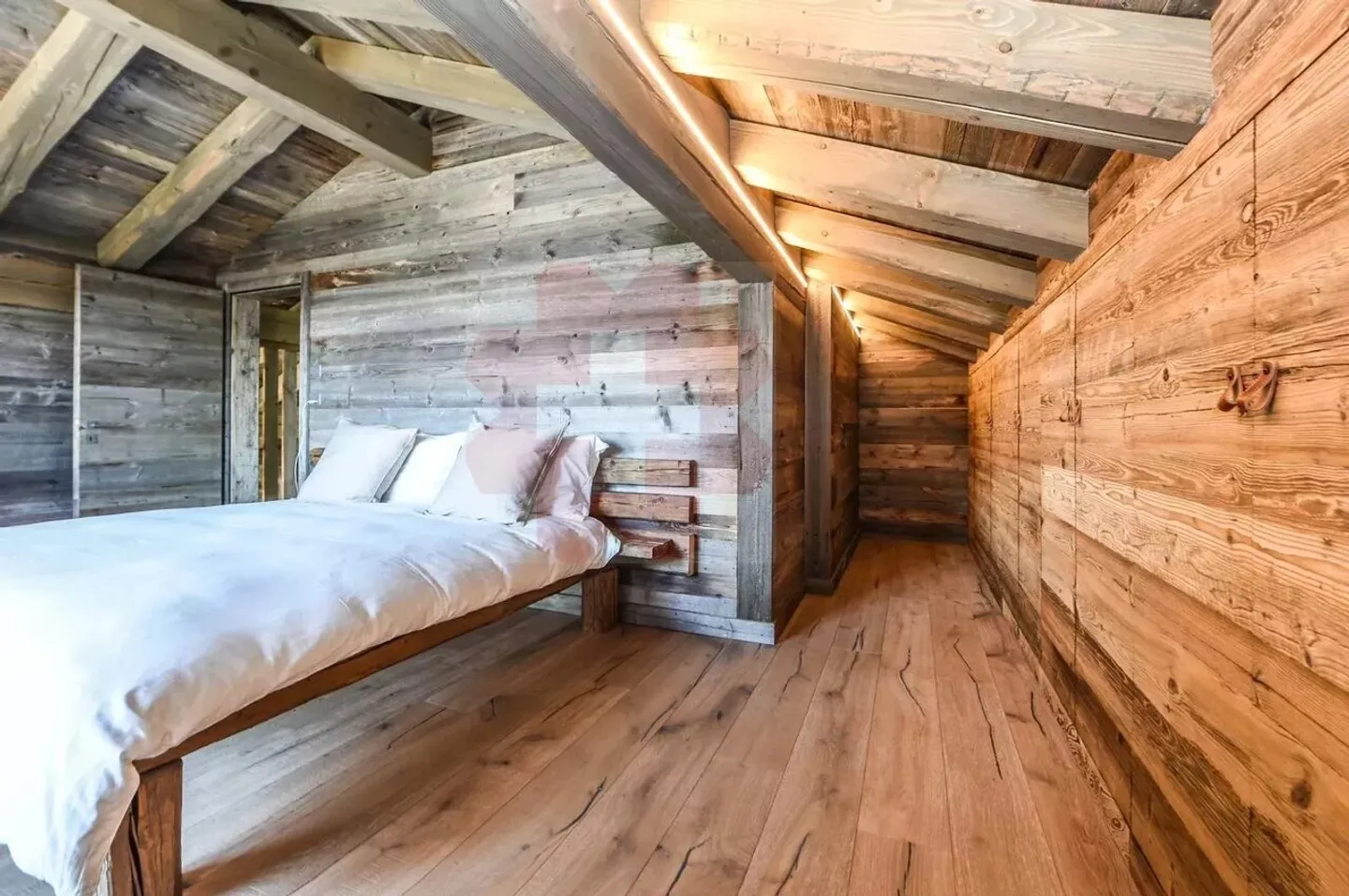 Außergewöhnliches Chalet - Ein einzigartiges Werk im Herzen des Val d'Hérens - Foto 4 von 13