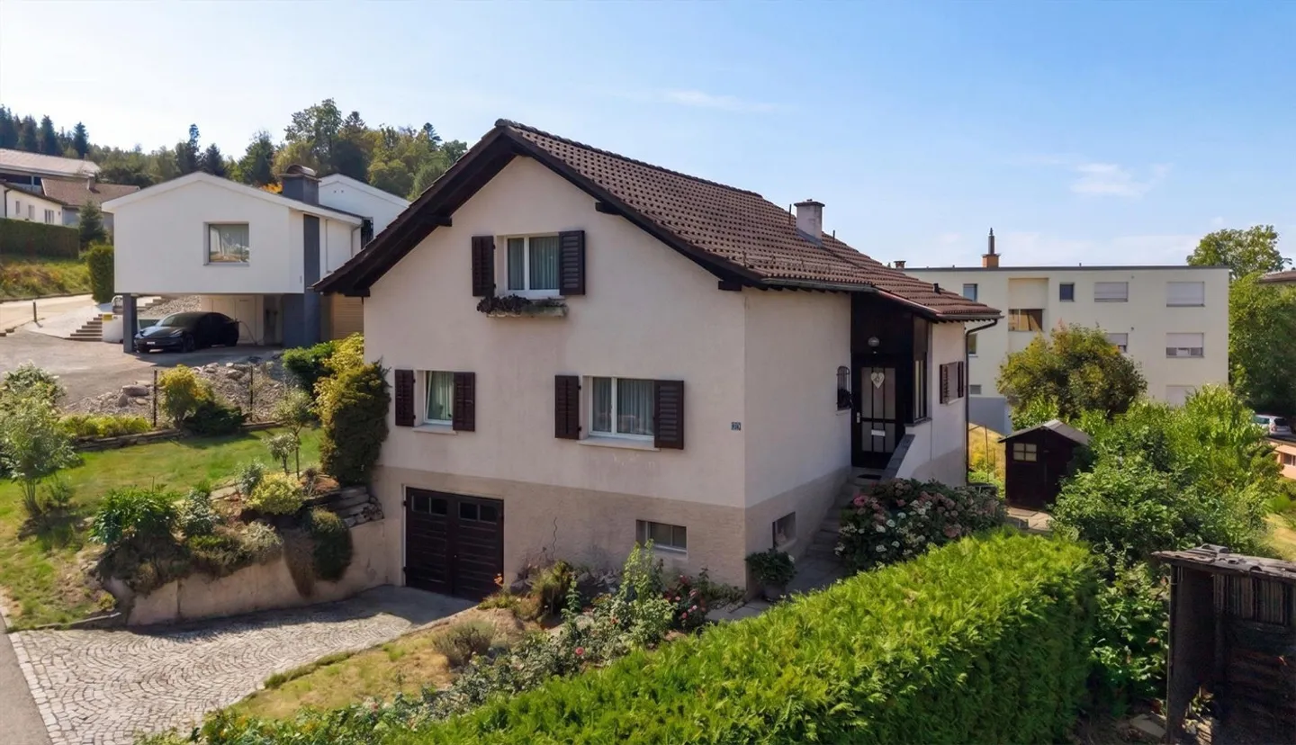 Charmantes Familienhaus in Uzwil - Foto 1 von 5